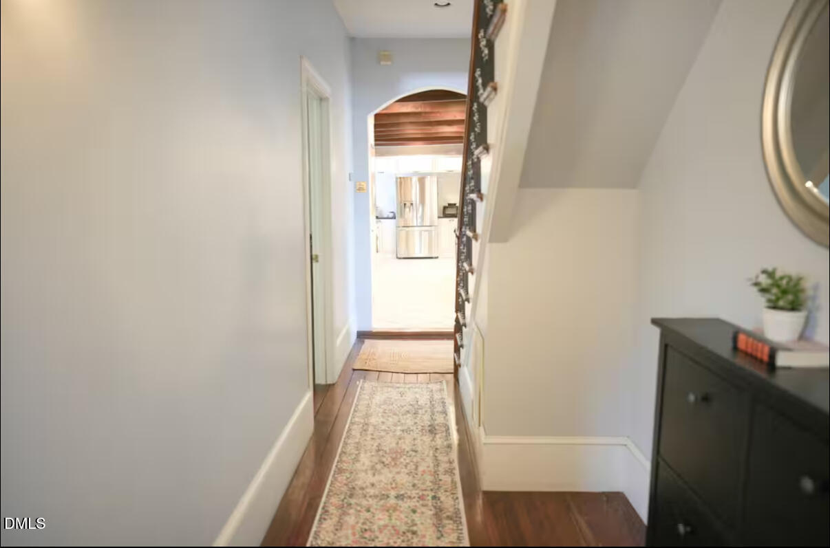 Located in the Oakwood District of Raleigh 405 Morson St blends timele – image 4