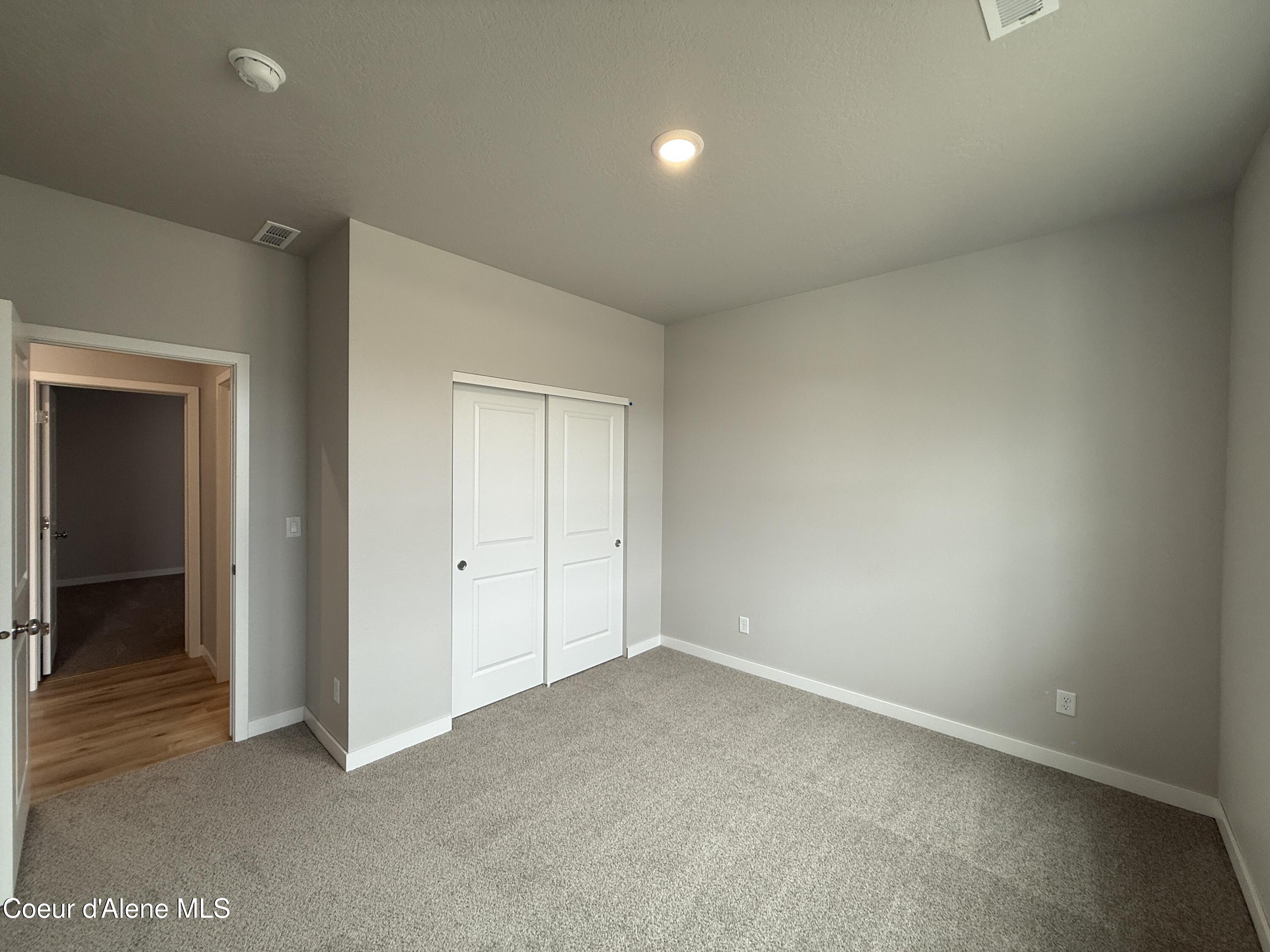 JUNE COMPLETION - 4 car garage! Highly sought after single story Whit – image 4