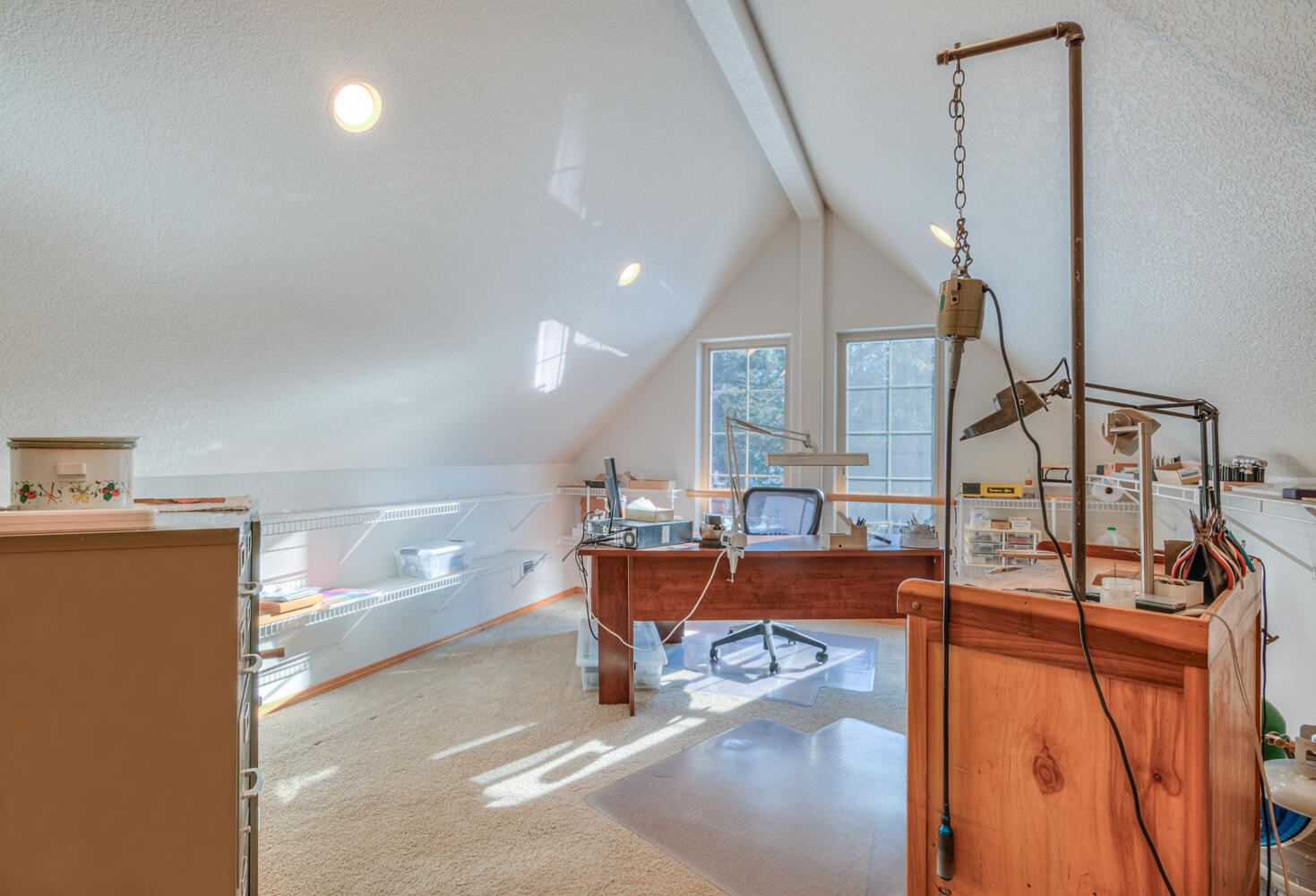 17879 17879 Kodiak Lane, Bend, Oregon, 97707, USA, 5 Bedrooms Bedrooms, ,3 BathroomsBathrooms,Residential,For Sale,17879 Kodiak Lane,220213741