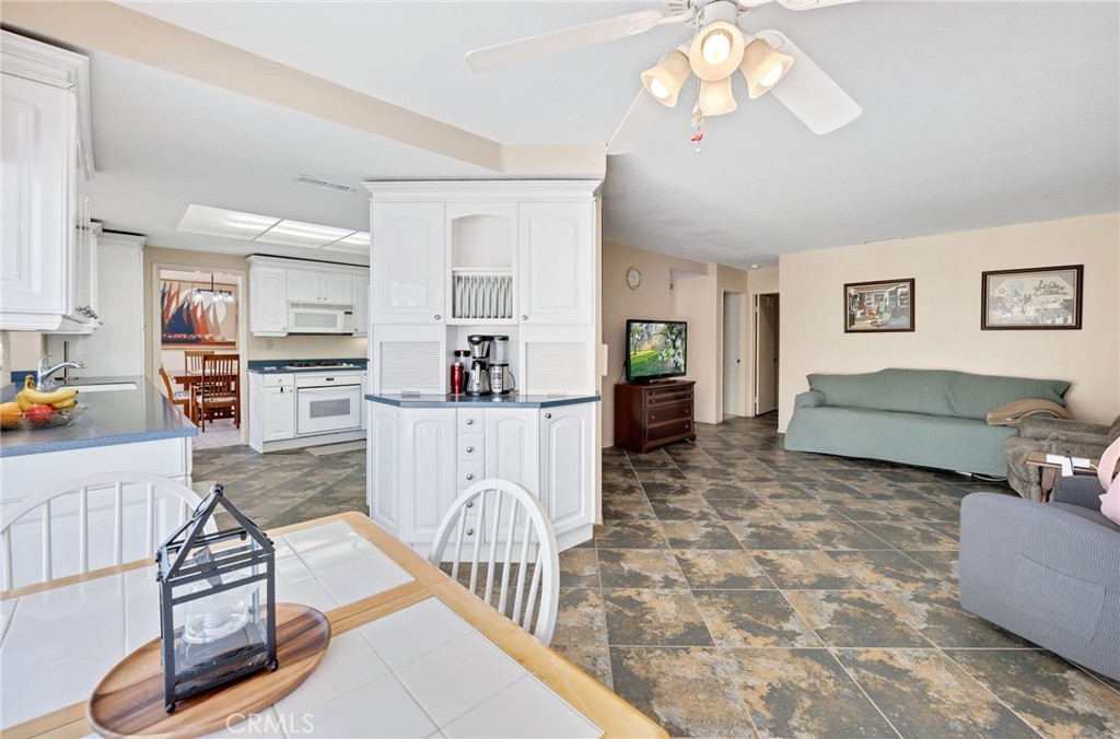 25300 25300 Corte Sombrero, Murrieta, California, 92563, USA, 4 Bedrooms Bedrooms, ,3 BathroomsBathrooms,Residential,For Sale,25300 Corte Sombrero,60e58890-9b5d-40d9-ac88-ac6646