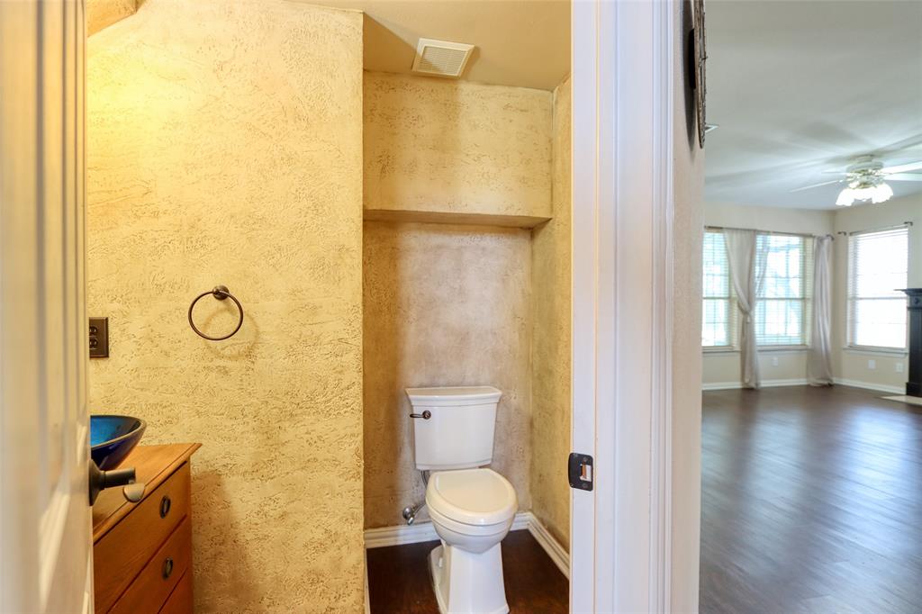 6521 6521 Lynch Lane, Garland, Texas, 75044, USA, 5 Bedrooms Bedrooms, ,4 BathroomsBathrooms,Residential,For Sale,6521 Lynch Lane,21163465