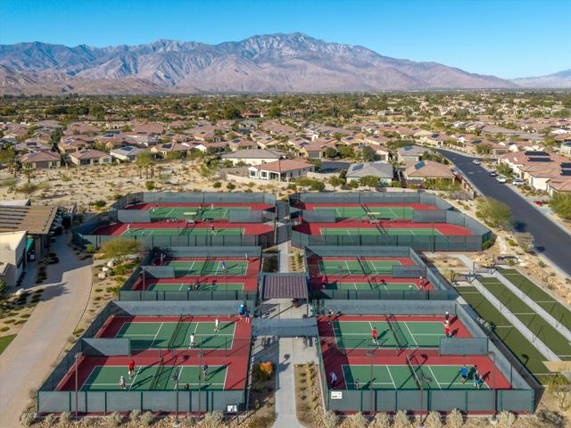 WOW, Incredible Price Reduction!! Impeccably Upgraded Desert Retreat - – image 33