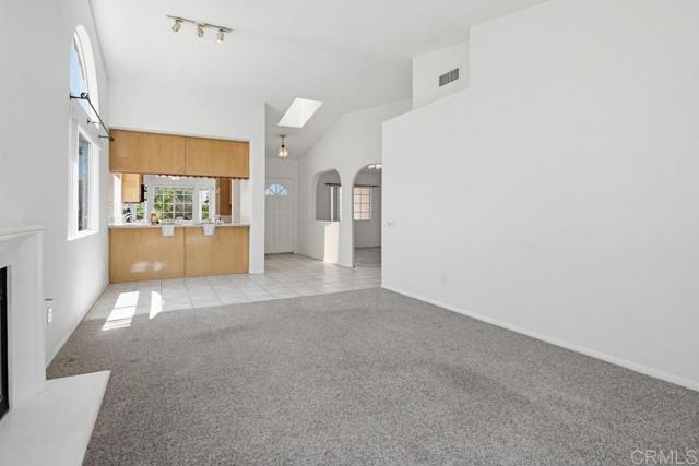 2194 2194 Luz Wy, Oceanside, California, 92056, USA, 3 Bedrooms Bedrooms, ,2 BathroomsBathrooms,Residential,For Sale,2194 Luz Wy,NDP2604585