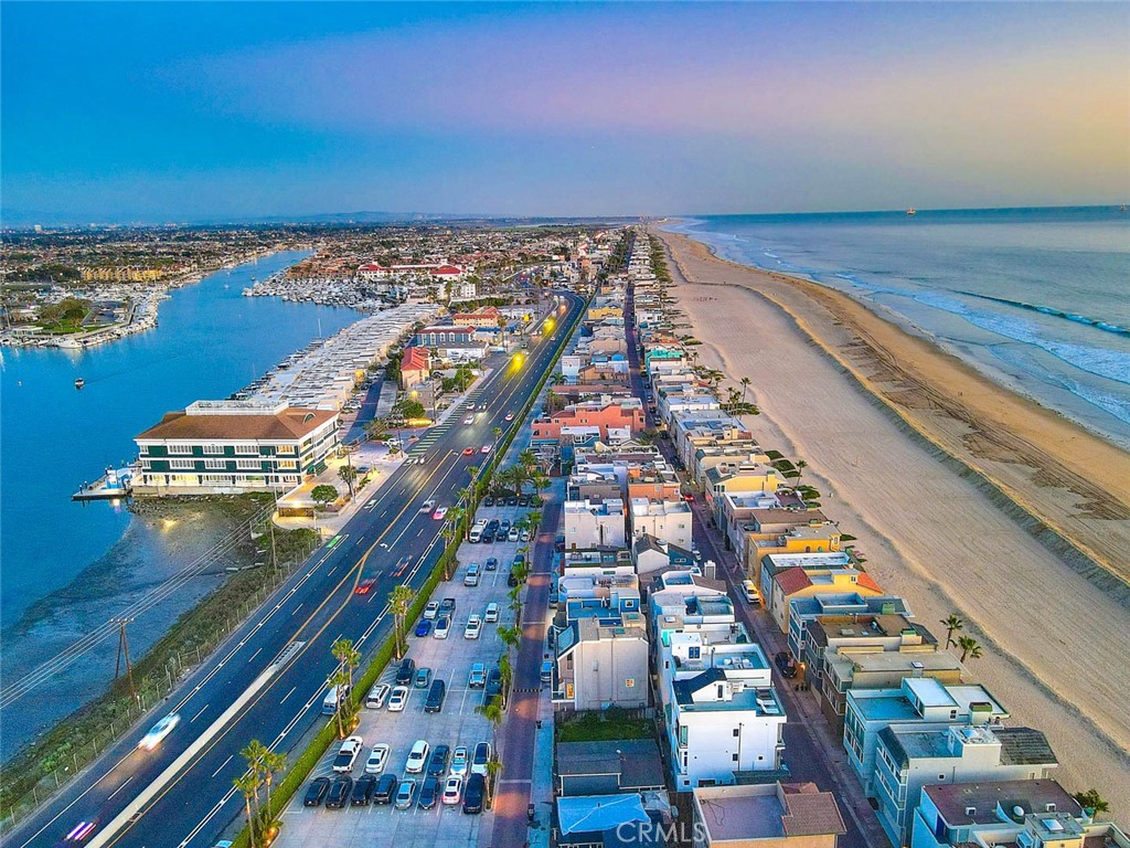 99 99 A Surfside, Surfside, California, 90743, USA, 4 Bedrooms Bedrooms, ,4 BathroomsBathrooms,Residential,For Sale,99 A Surfside,CV26025098
