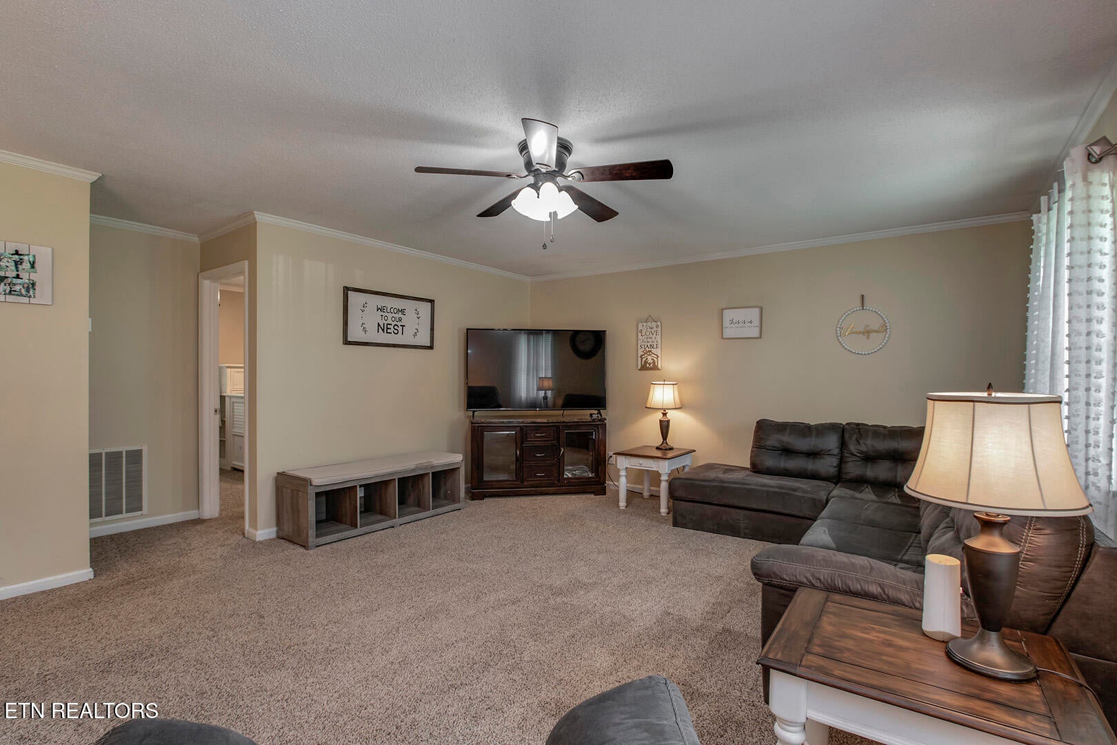Are you looking for a wonderful home in a desired subdivision in a gre – image 30