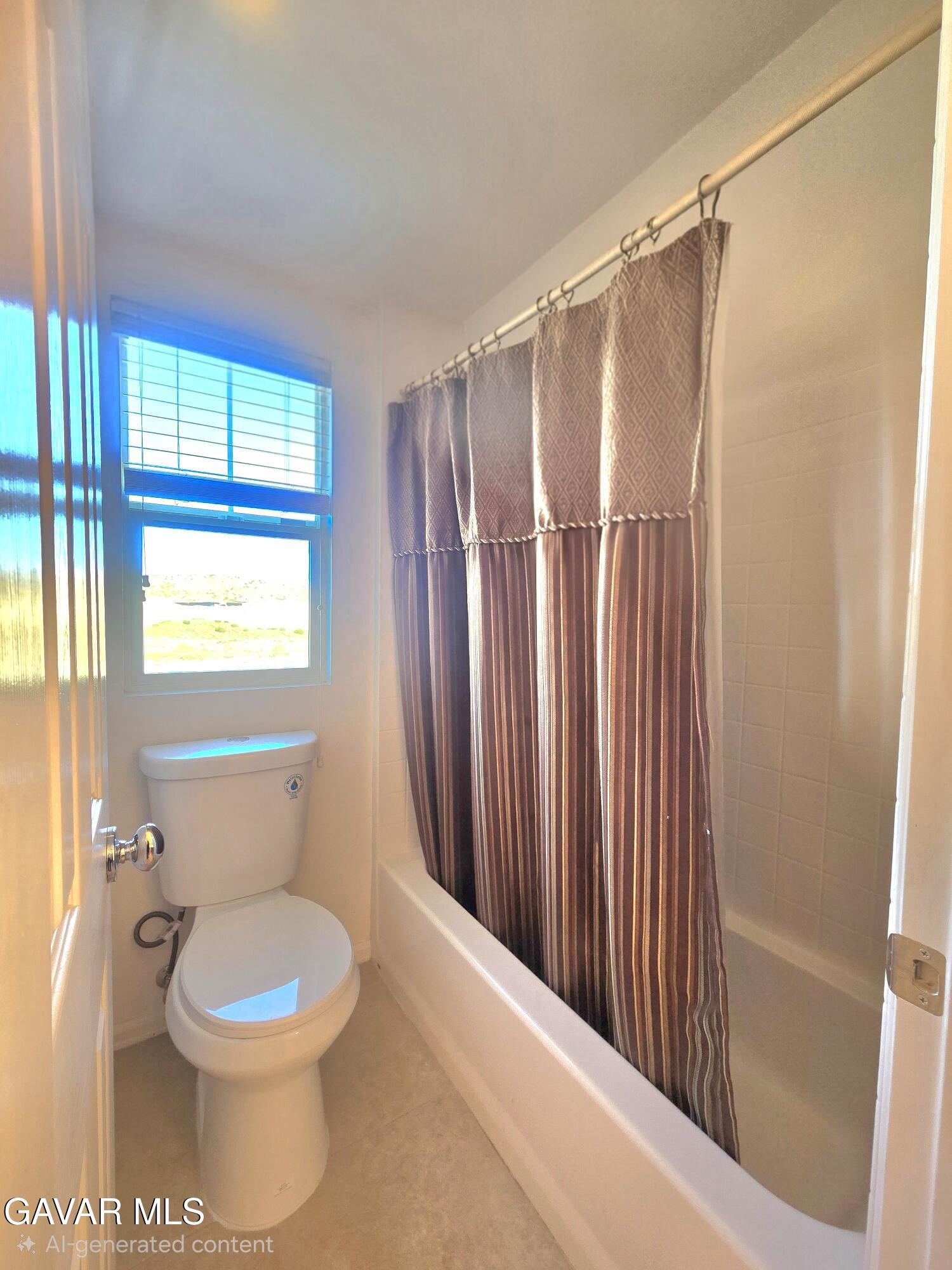 Stunning 5-bedroom, 4-bathroom, 2-story single-family home in the high – image 32