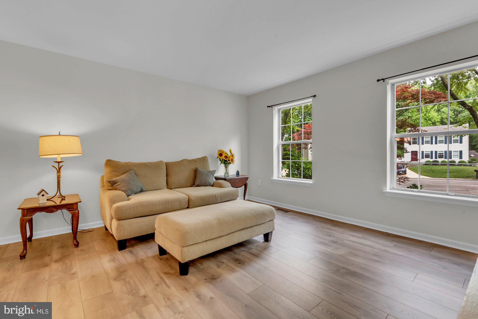 Well Cared for Home in Foxmoor located in a Cul-De-Sac. Fresh Paint, W – image 7