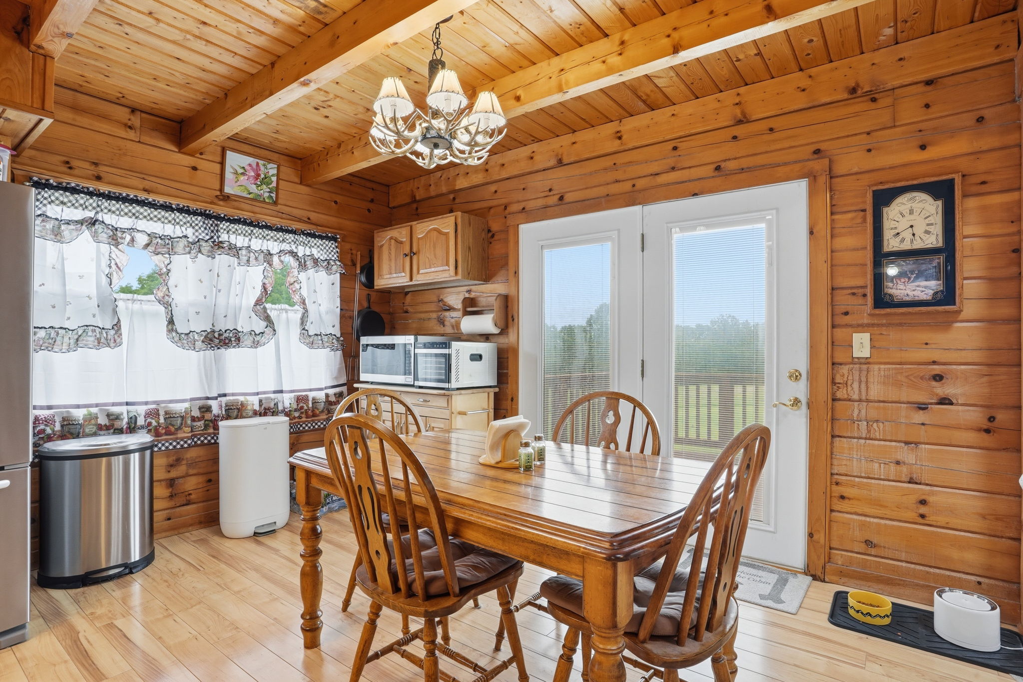 Log Cabin Retreat on 5 AcresEscape to your own private oasis tucked aw – image 16