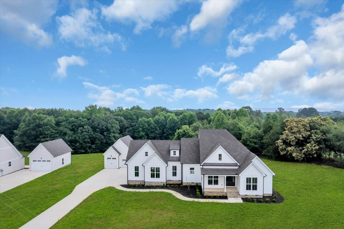 74 74 Summer Lake Ct Lot 16, Winchester, Tennessee, 37398, USA, 3 Bedrooms Bedrooms, ,4 BathroomsBathrooms,Residential,For Sale,74 Summer Lake Ct Lot 16,3232049