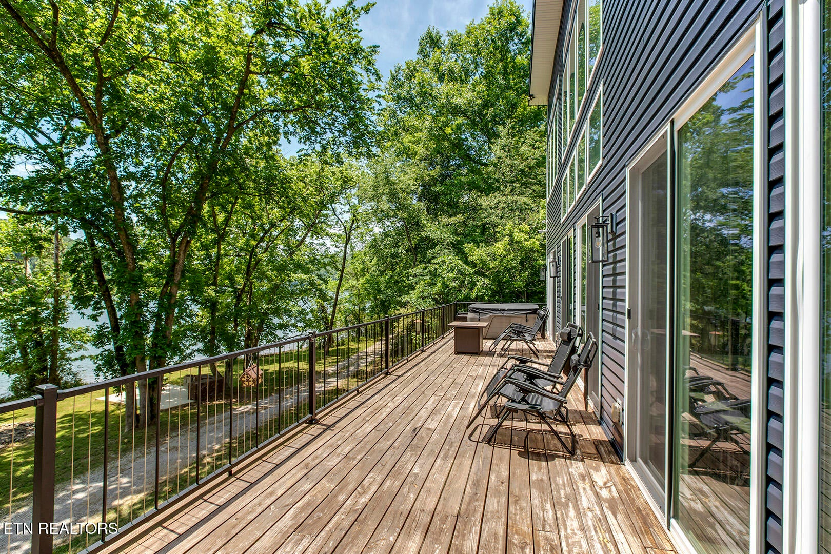 880 880 Skyline Drive, Harriman, Tennessee, 37748, USA, 3 Bedrooms Bedrooms, ,4 BathroomsBathrooms,Residential,For Sale,880 Skyline Drive,6c9e6ce5-d78a-4ae4-a55c-fa9f55