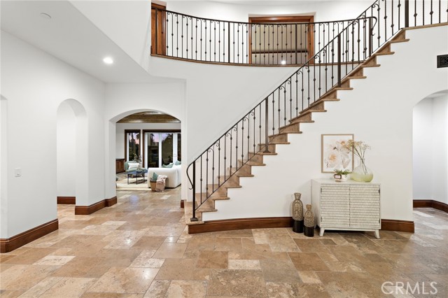3811 3811 Vista Blanca, San Clemente, California, 92672, USA, 6 Bedrooms Bedrooms, ,5 BathroomsBathrooms,Residential,For Sale,3811 Vista Blanca,OC26028951