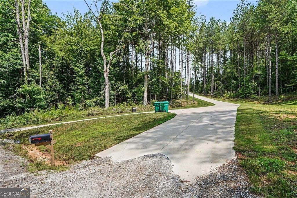 Nestled on 14.38 acres in the countryside, this beautiful 5-bedroom, 3 – image 30