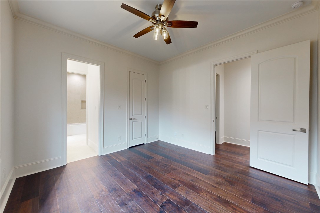 Elegant and refined new construction home located in the esteemed Mira – image 17