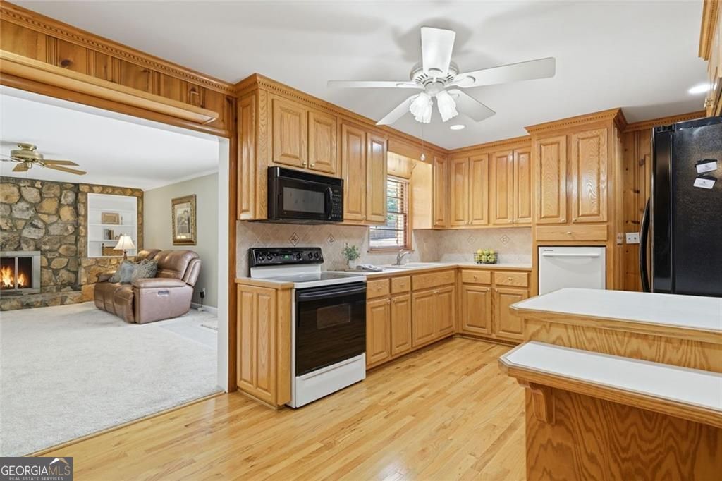 Welcome home to this charming, move-in ready residence located in the – image 8