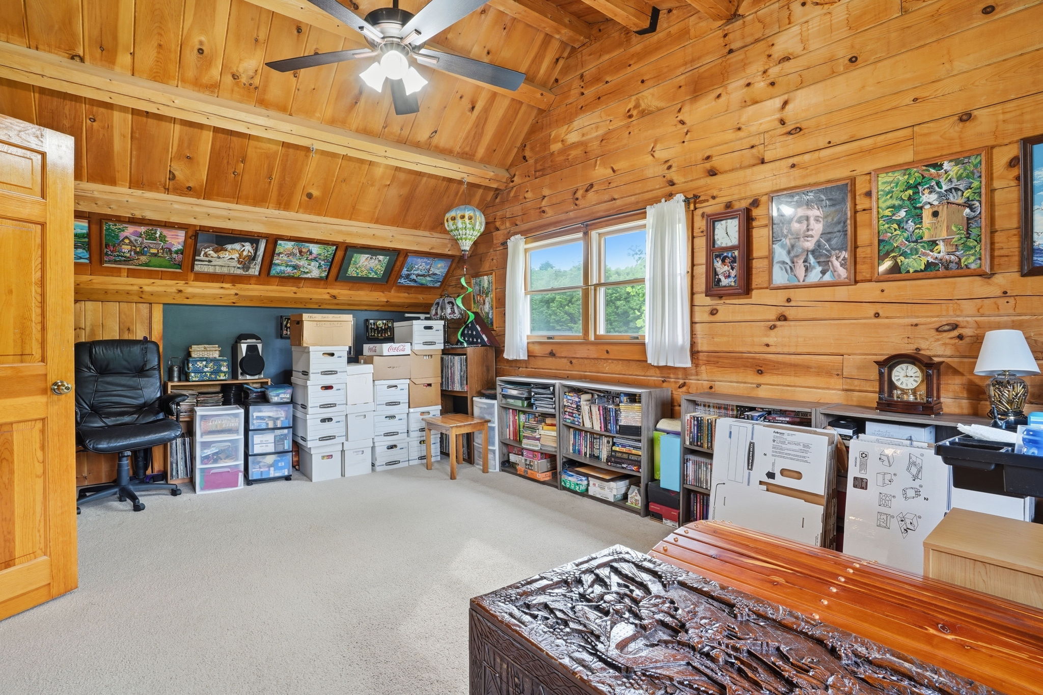 Log Cabin Retreat on 5 AcresEscape to your own private oasis tucked aw – image 19
