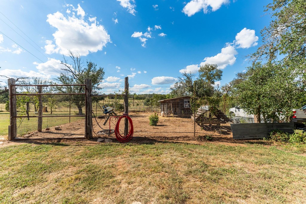Unrestricted 3-acre property designed with homesteading & self-suffici – image 23
