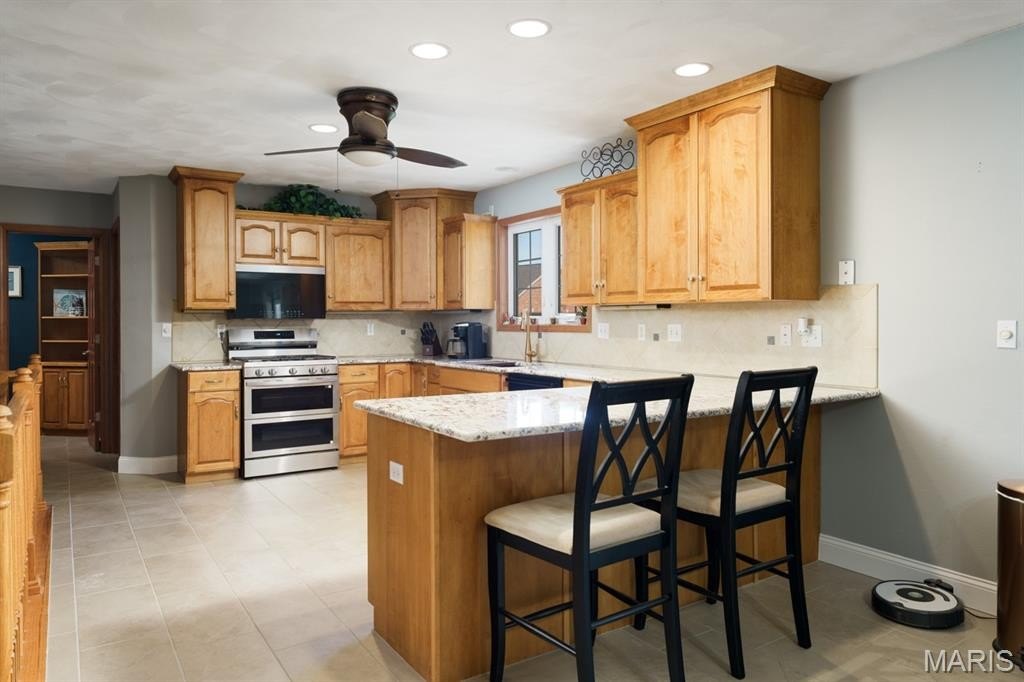 117 117 Callaway Court, O'Fallon, Illinois, 62269, USA, 4 Bedrooms Bedrooms, ,4 BathroomsBathrooms,Residential,For Sale,117 Callaway Court,26013179