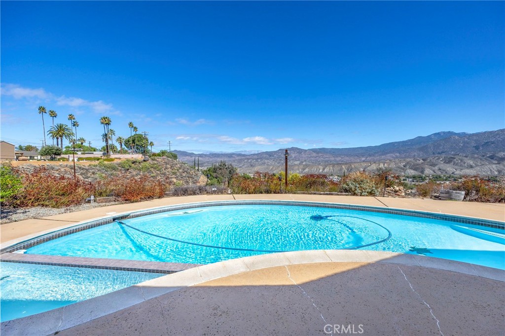 READY FOR A POOL HOME WITH STUNNING VIEWS?! Welcome to 26320 Rim Road, – image 39