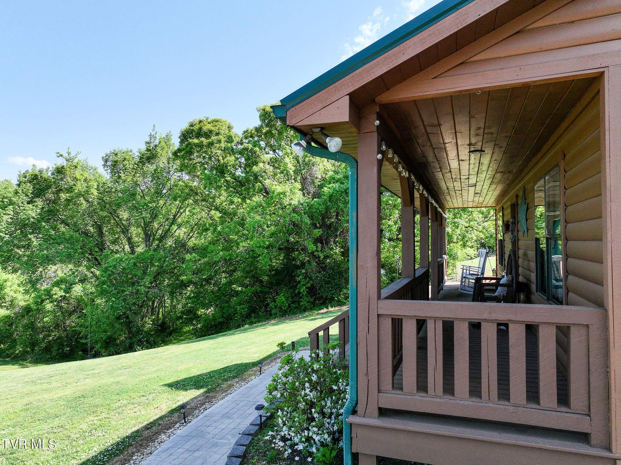 1980 1980 South Allens Bridge Road, Greeneville, Tennessee, 37743, USA, 4 Bedrooms Bedrooms, ,4 BathroomsBathrooms,Residential,For Sale,1980 South Allens Bridge Road,1c90b282-c7a2-433e-bc98-c69cf0