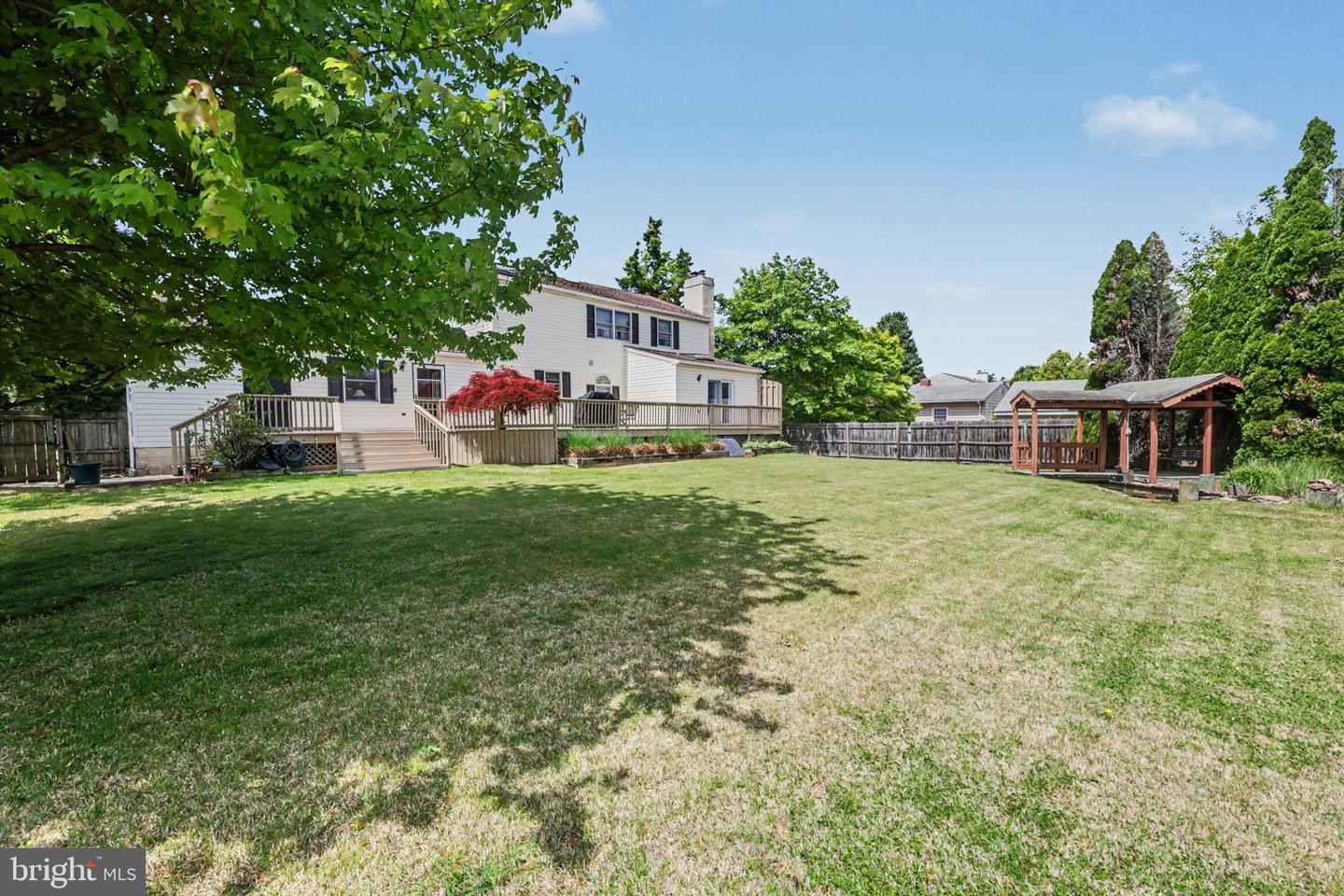 Located in the Ridley school district, dont wait to see this spacious, – image 38