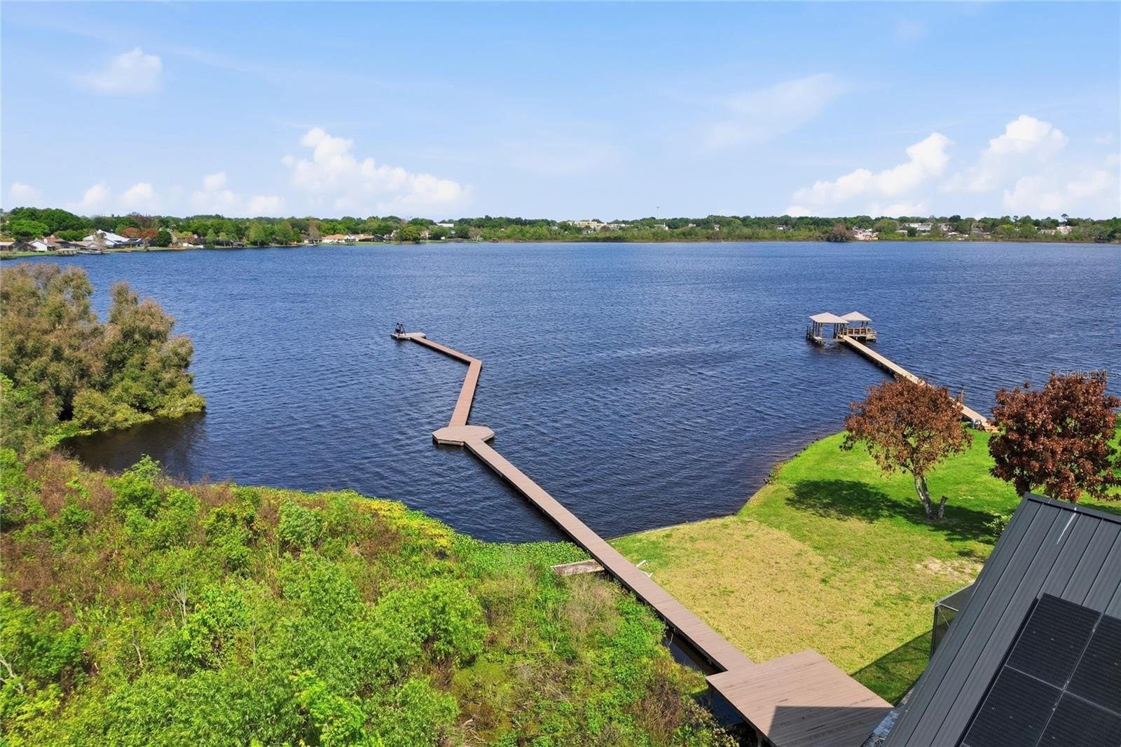 1028 1028 S LAKE MARIAM Drive, WINTER HAVEN, Florida, 33884, USA, 3 Bedrooms Bedrooms, ,3 BathroomsBathrooms,Residential,For Sale,1028 S LAKE MARIAM Drive,P4938222