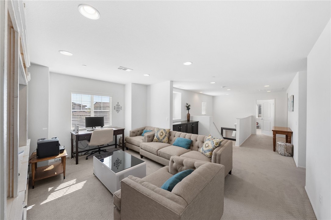 28812 28812 Triple C Ranch, Murrieta, California, 92563, USA, 5 Bedrooms Bedrooms, ,4 BathroomsBathrooms,Residential,For Sale,28812 Triple C Ranch,997c72e0-af47-4ed0-8440-8bb3fd