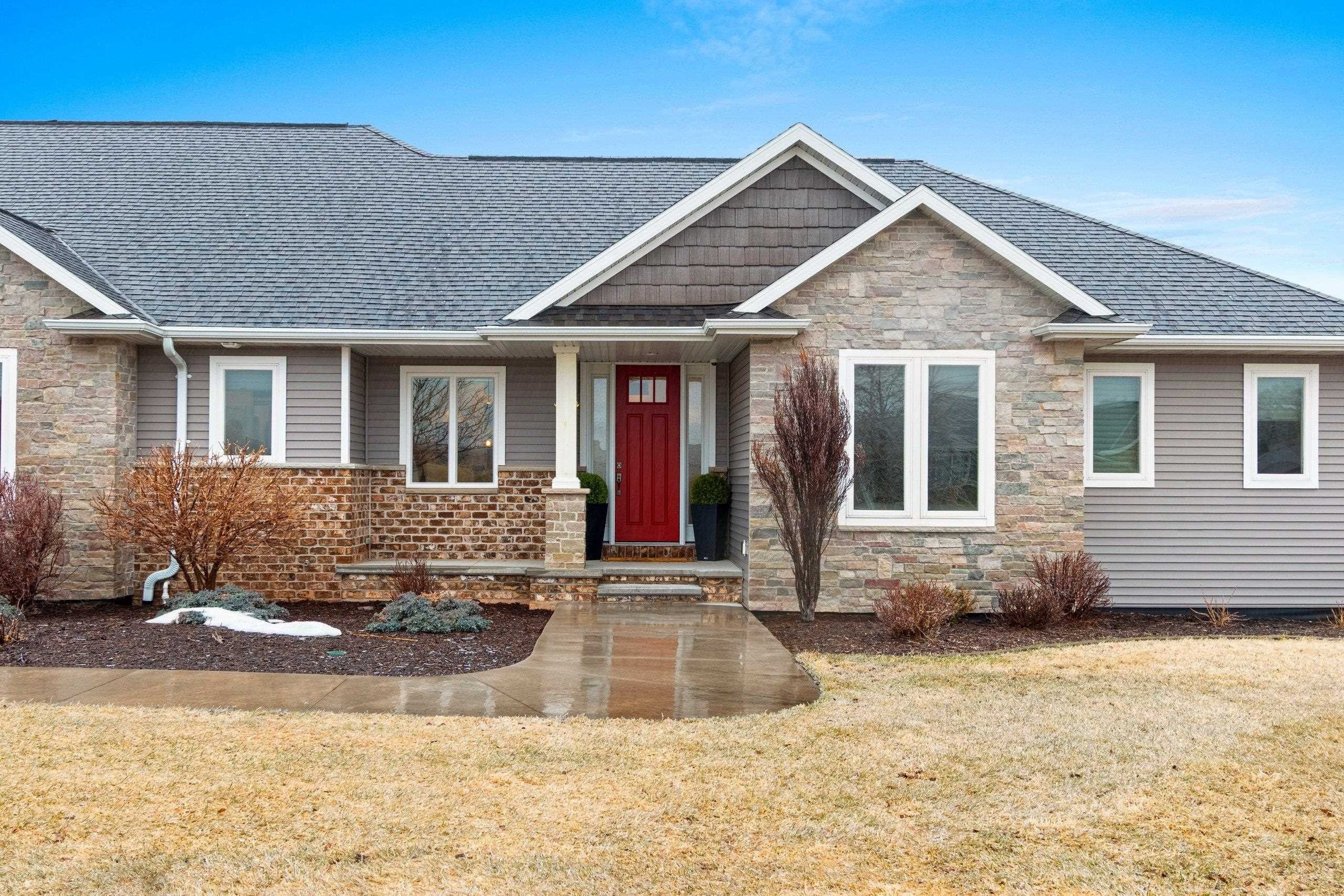 2875 2875 STONE CREEK Circle, SUAMICO, Wisconsin, 54313-9107, USA, 5 Bedrooms Bedrooms, ,4 BathroomsBathrooms,Residential,For Sale,2875 STONE CREEK Circle,7251169f-7e5c-4250-b469-36489d