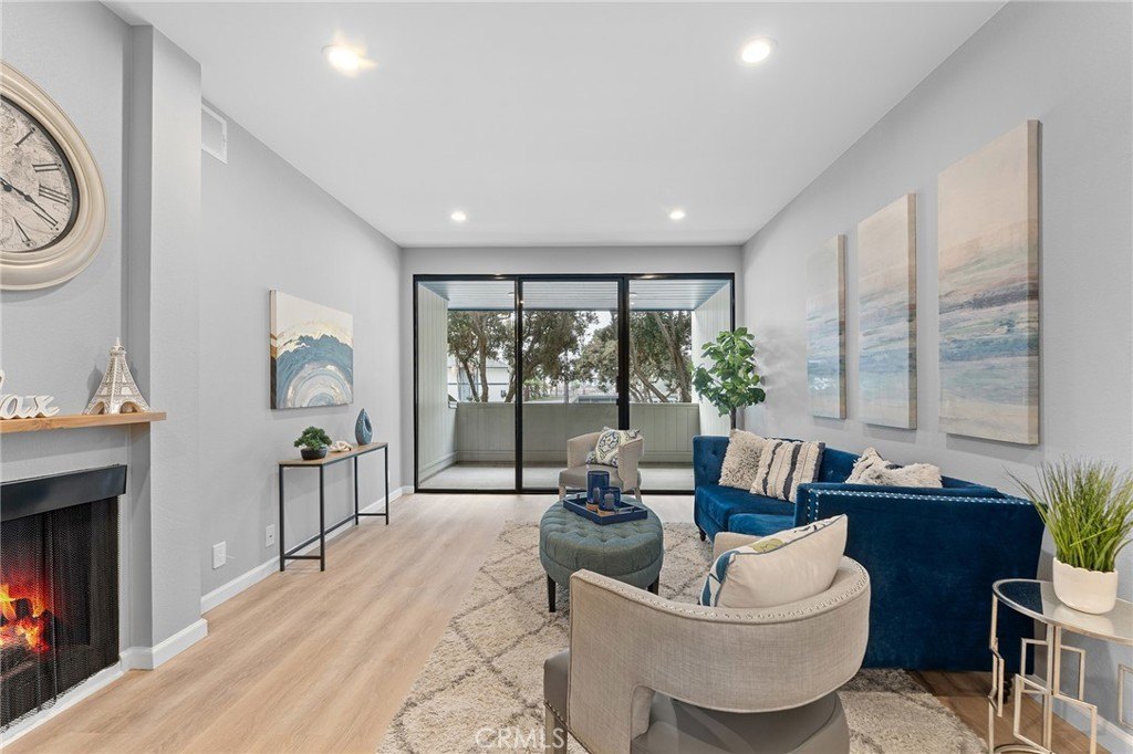 350 350 Paseo De Playa 113, Ventura, California, 93001, USA, 2 Bedrooms Bedrooms, ,1 BathroomBathrooms,Residential,For Sale,350 Paseo De Playa 113,CV25243927