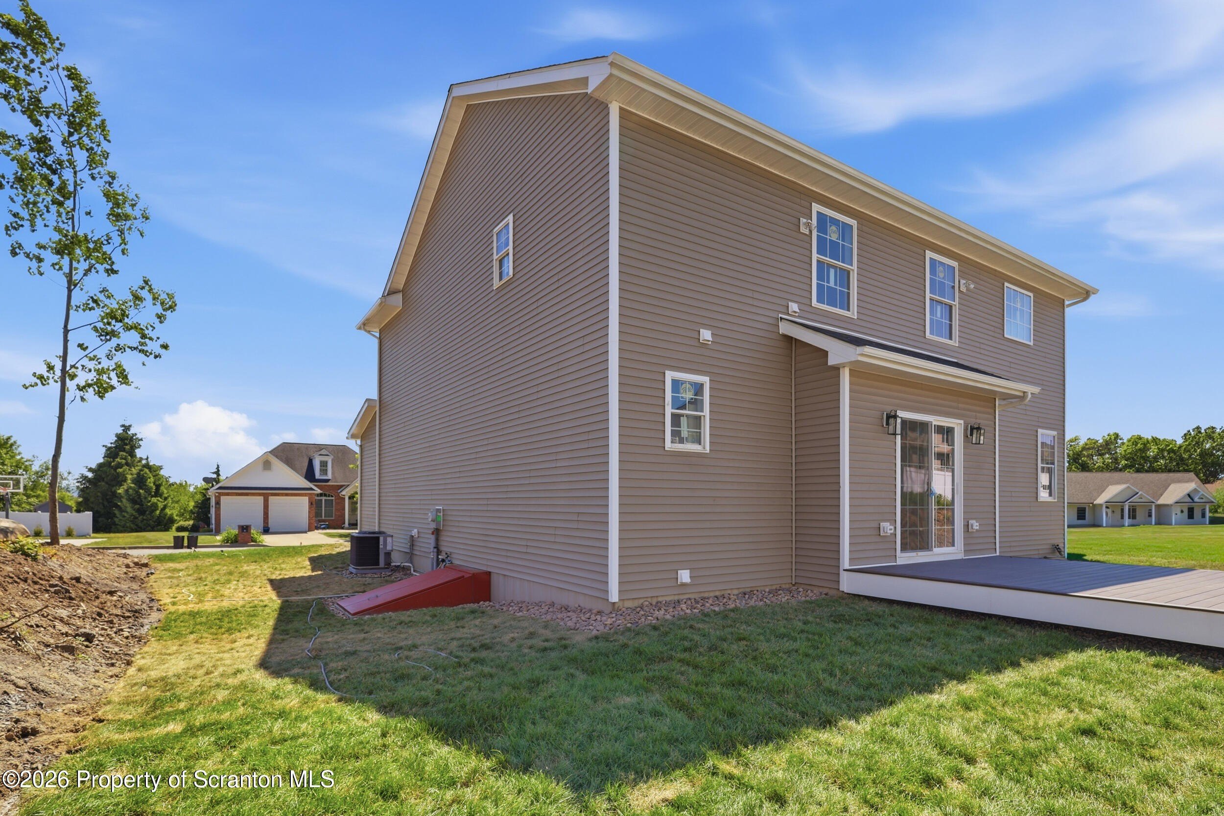 517 517 Poppy Lane, Moosic, Pennsylvania, 18507, USA, 4 Bedrooms Bedrooms, ,4 BathroomsBathrooms,Residential,For Sale,517 Poppy Lane,SC260366