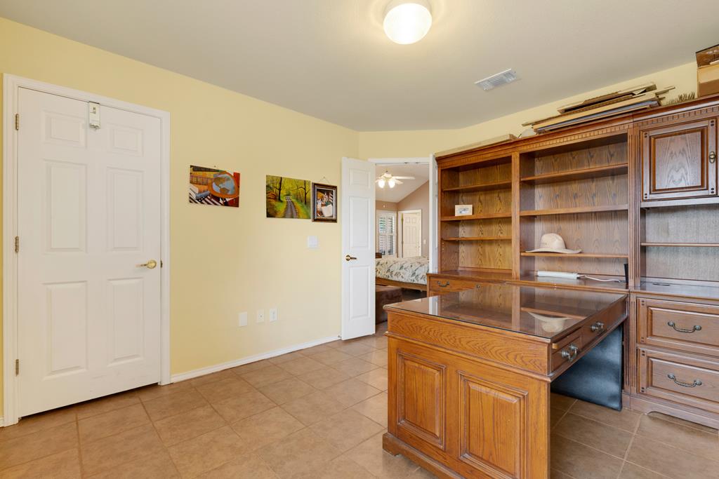 This is the Colorado floor plan. One of the largest homes in HHC. Heri – image 33