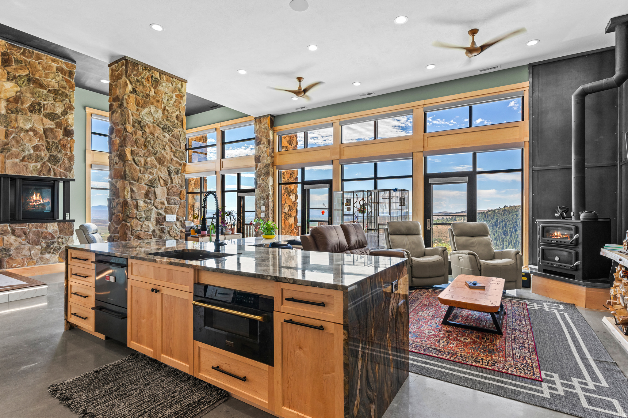 Set amid the breathtaking mountains of Bear Lake Valley, Liberty Ranch – image 7