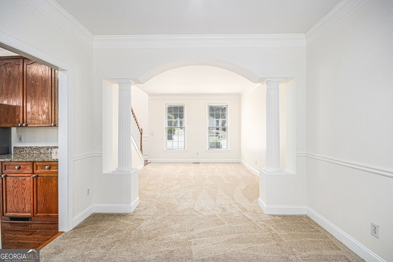 Fully finished basement with refined lakefront living in this beautifu – image 6