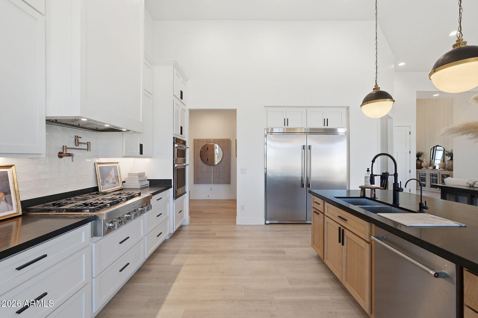 Tucked inside a gated neighborhood of Encanto Real on the edge of Quee – image 15