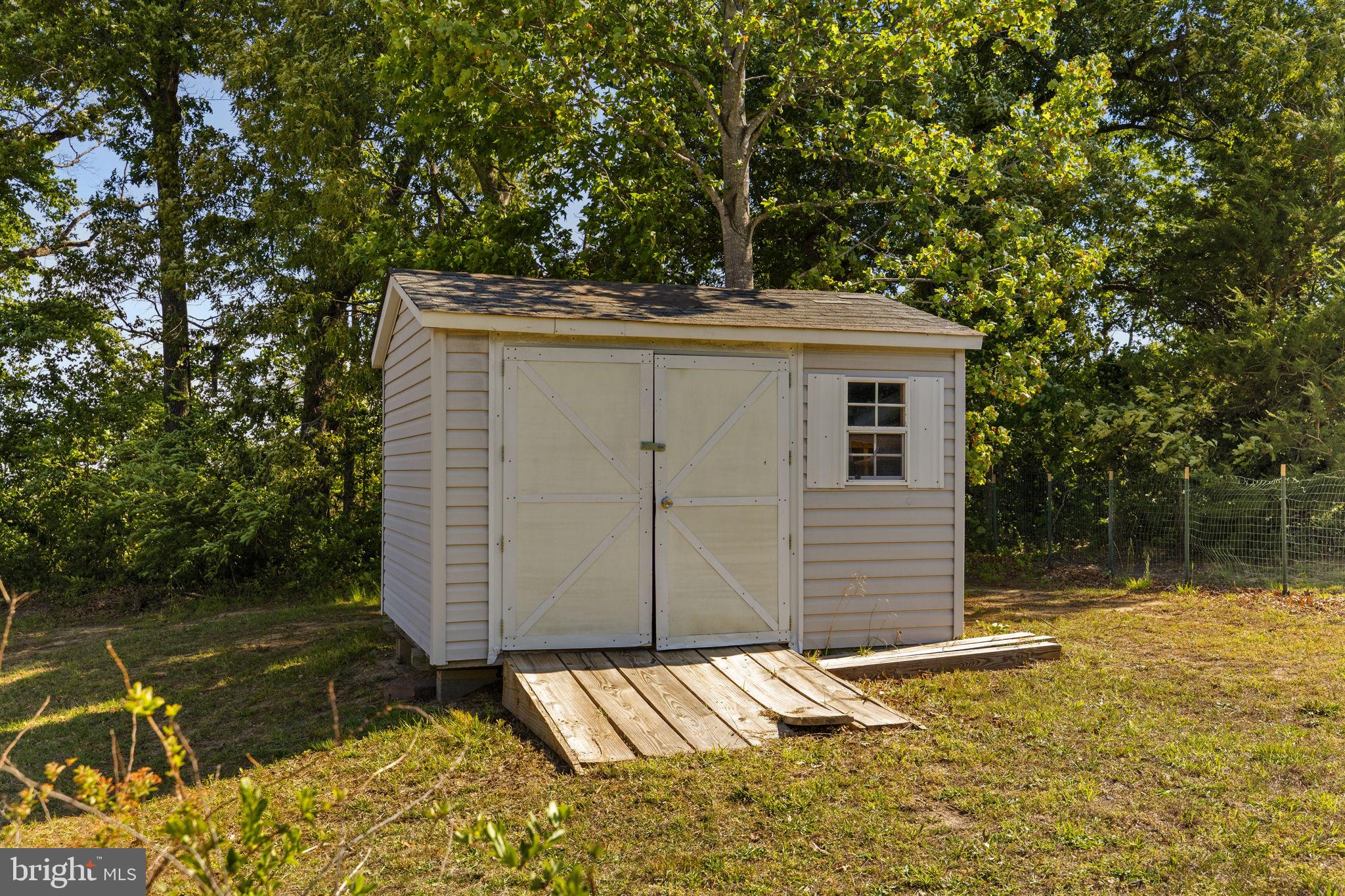 One of a kind property in North Stafford! Fully redone rambler with LV – image 24