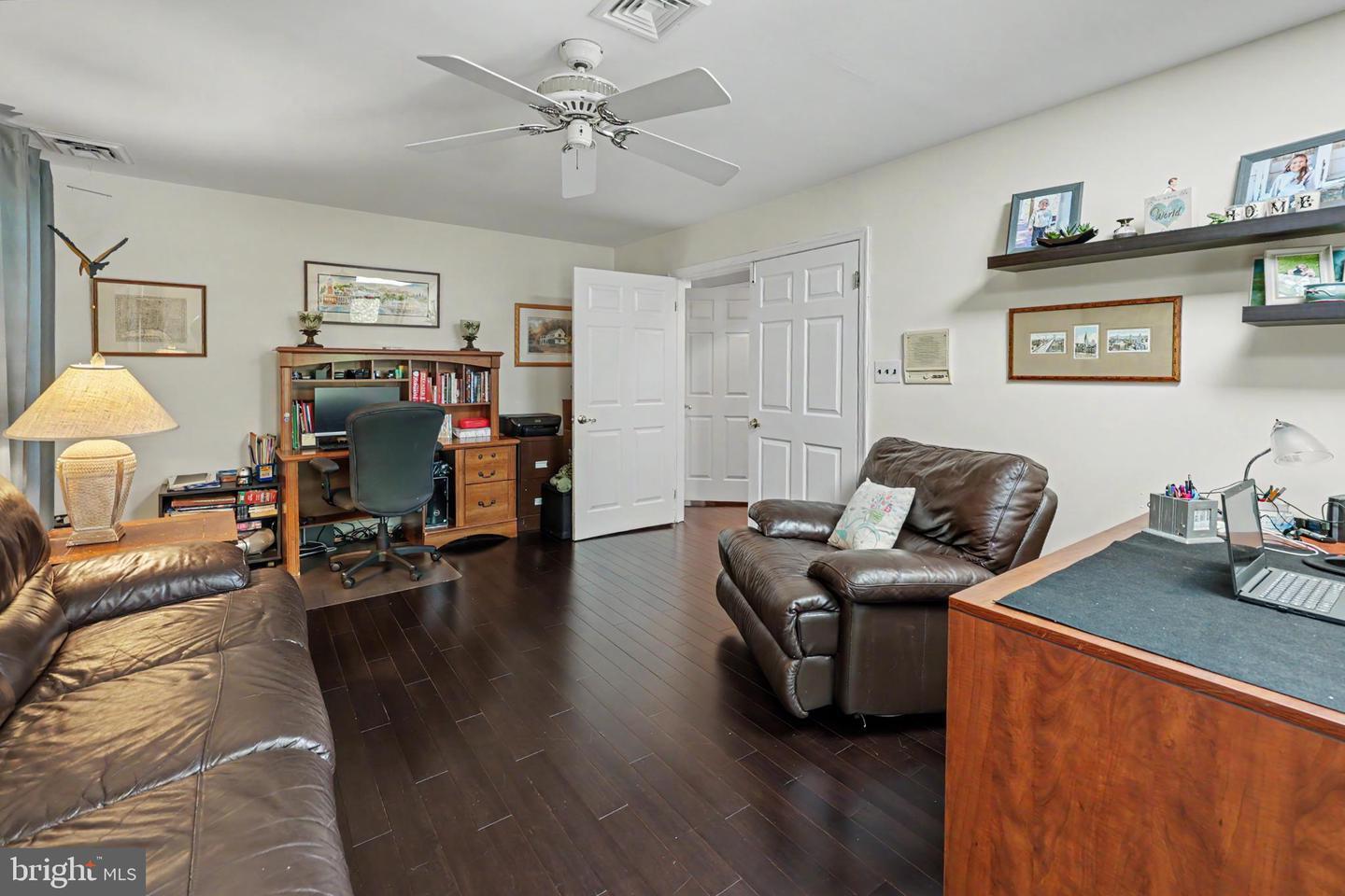 Located in the Ridley school district, dont wait to see this spacious, – image 9