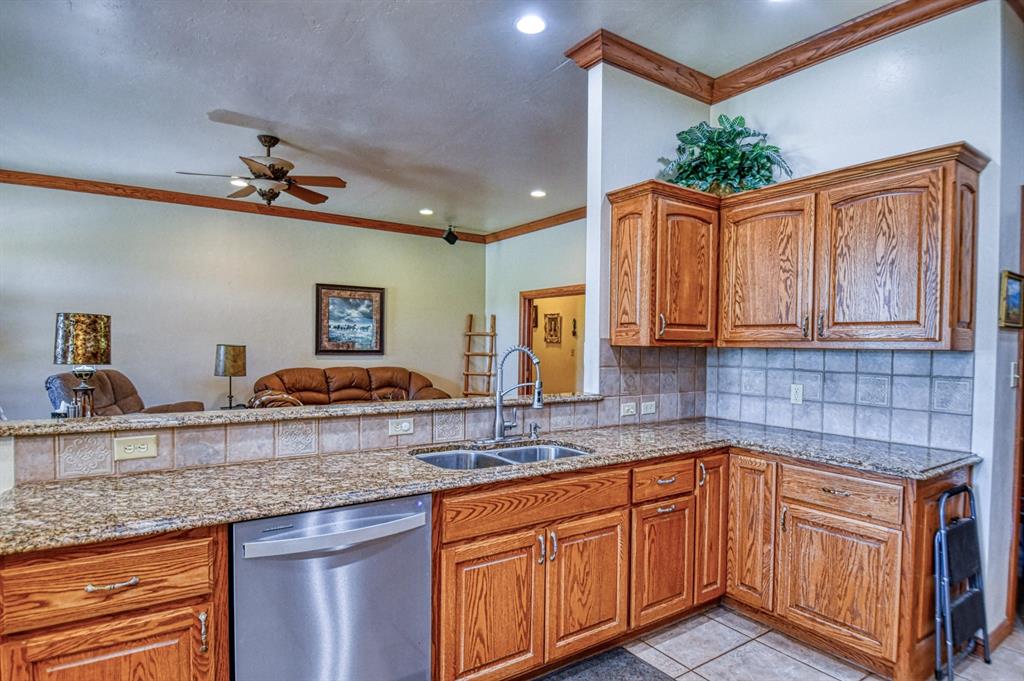 4001 4001 County Road 1520, Stratford, Oklahoma, 74872, USA, 4 Bedrooms Bedrooms, ,3 BathroomsBathrooms,Residential,For Sale,4001 County Road 1520,1235461