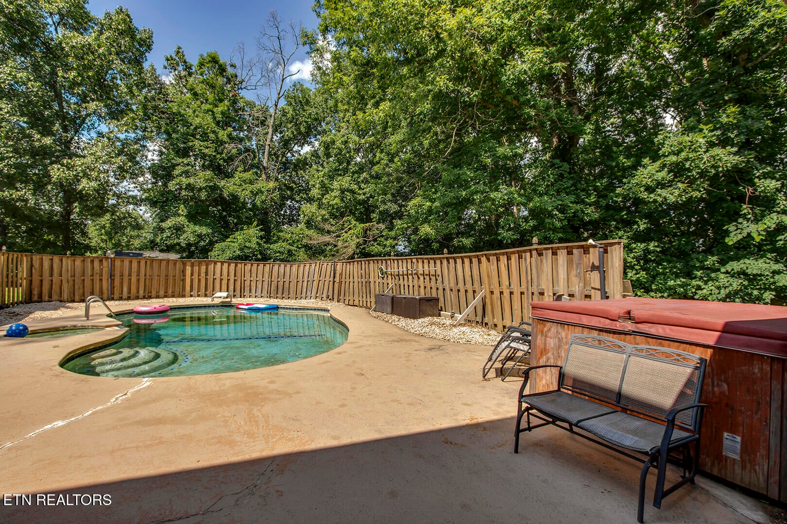 Are you looking for a wonderful home in a desired subdivision in a gre – image 54