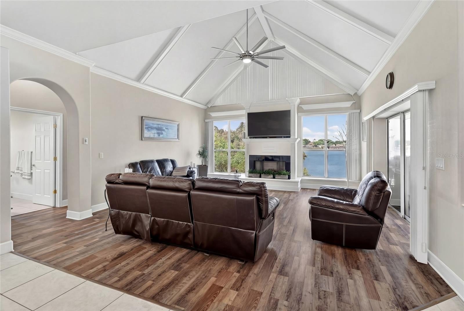 1028 1028 S LAKE MARIAM Drive, WINTER HAVEN, Florida, 33884, USA, 3 Bedrooms Bedrooms, ,3 BathroomsBathrooms,Residential,For Sale,1028 S LAKE MARIAM Drive,P4938222