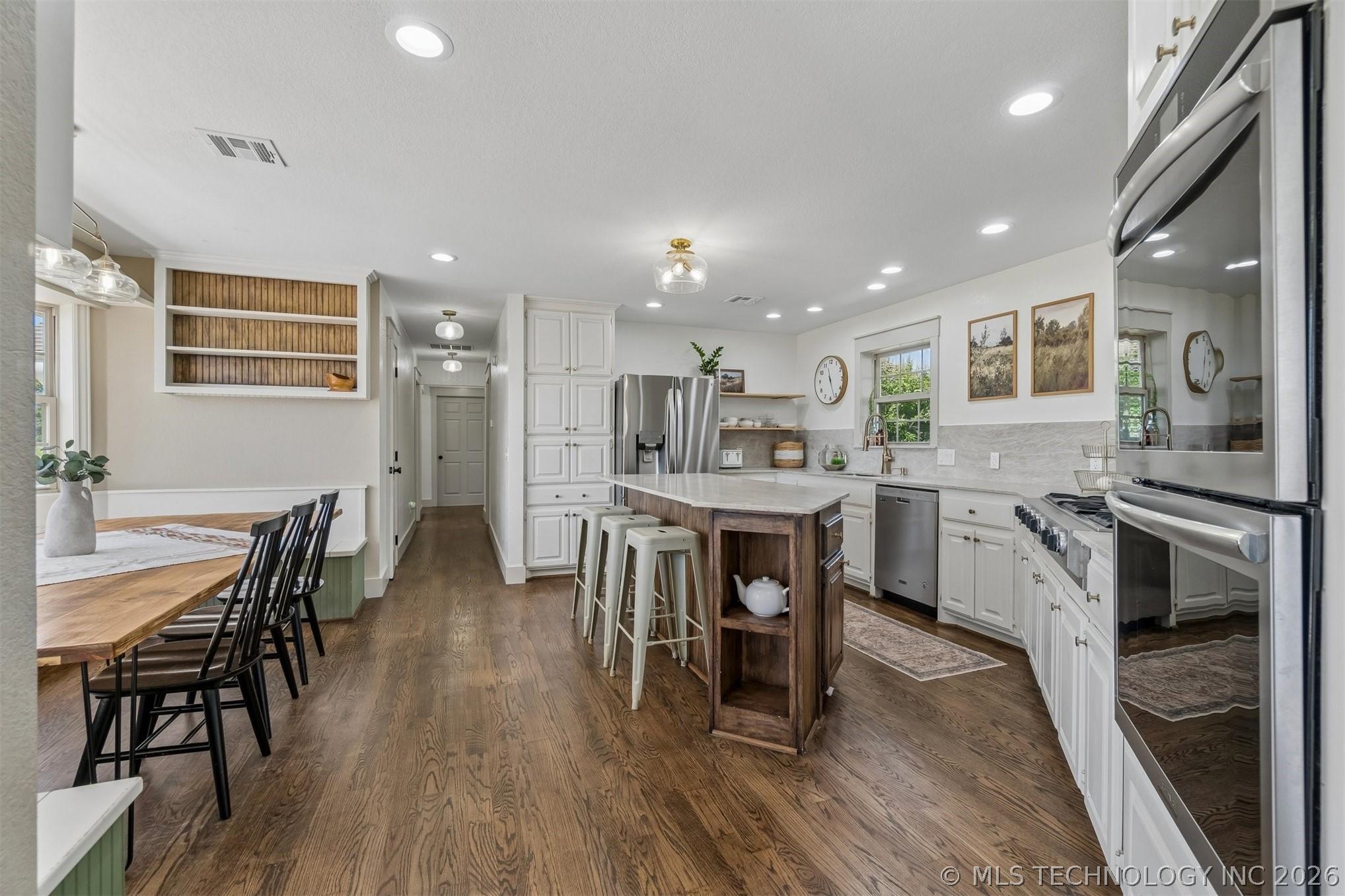 Country Luxury at Its Finest! Nestled on 18 breathtaking acres with pa – image 22