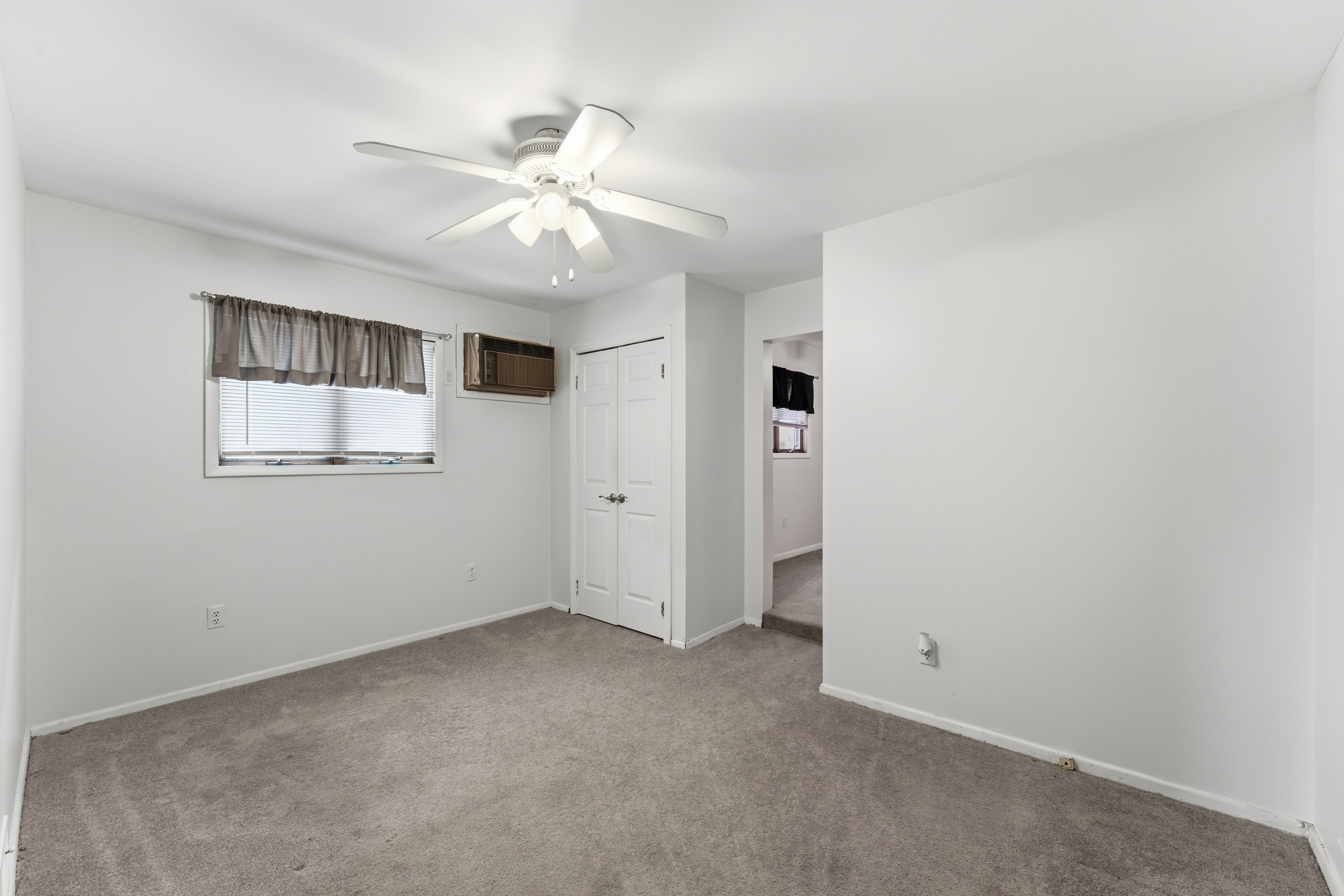 229 229 Centre Avenue, Secaucus, New Jersey, 07094, USA, 4 Bedrooms Bedrooms, ,2 BathroomsBathrooms,Residential,For Sale,229 Centre Avenue,26004821
