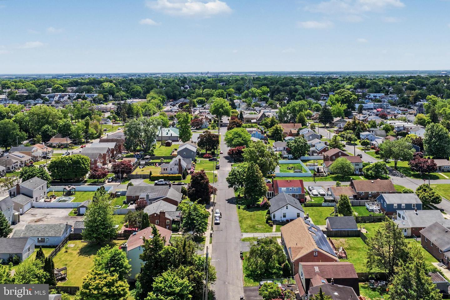 Located in the Ridley school district, dont wait to see this spacious, – image 42