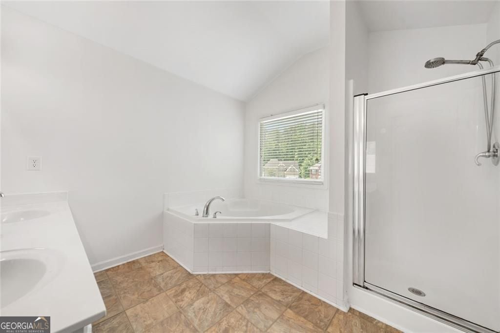 Just listed in the sought-after Arbors at Old Peachtree subdivision! T – image 28
