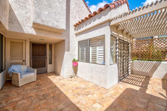 MAJOR PRICE IMPROVEMENT! Located just half a block from the world-clas – image 3