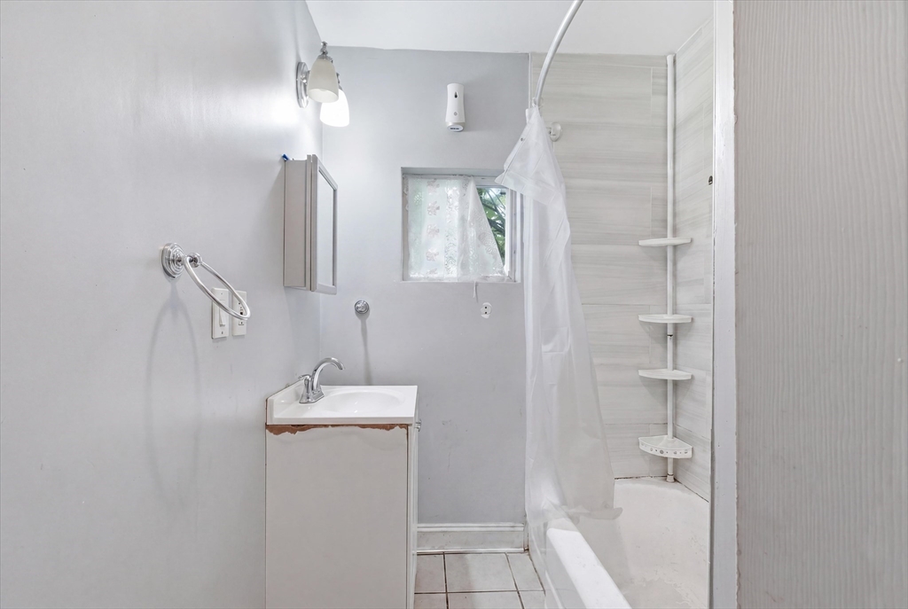 Opportunity awaits at 52 Hamilton Ave - a well-maintained 2-family off – image 21