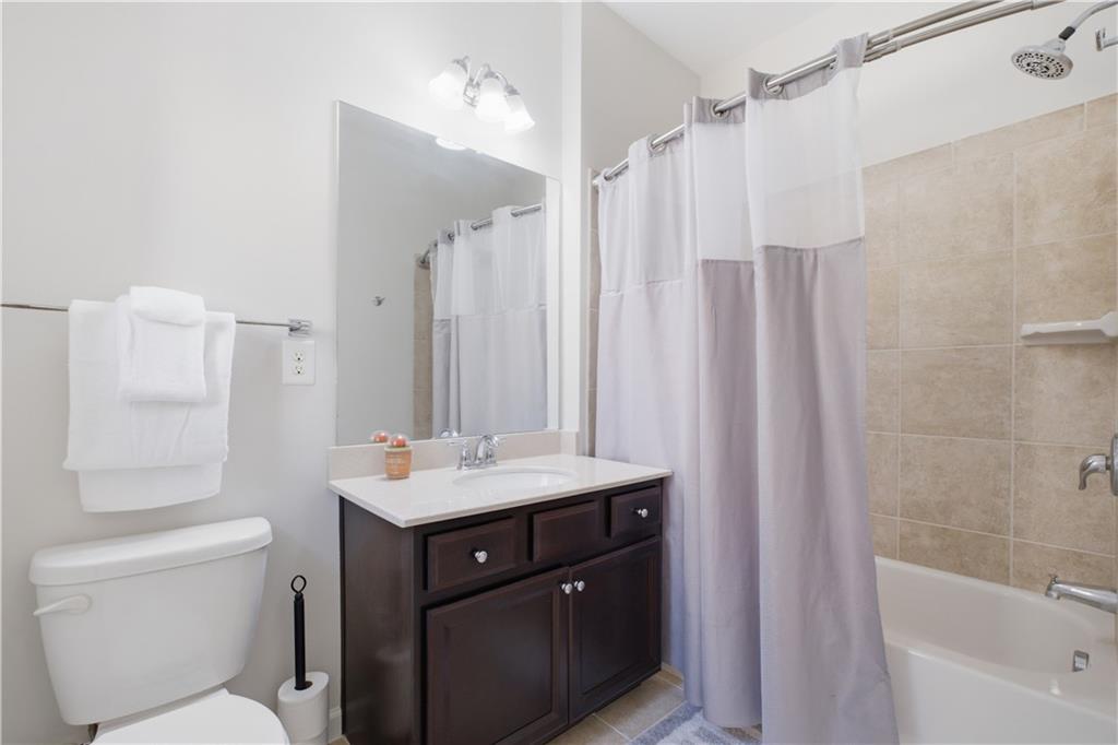 Tucked away in the quiet and welcoming 24-unit community of Brandly Ha – image 13