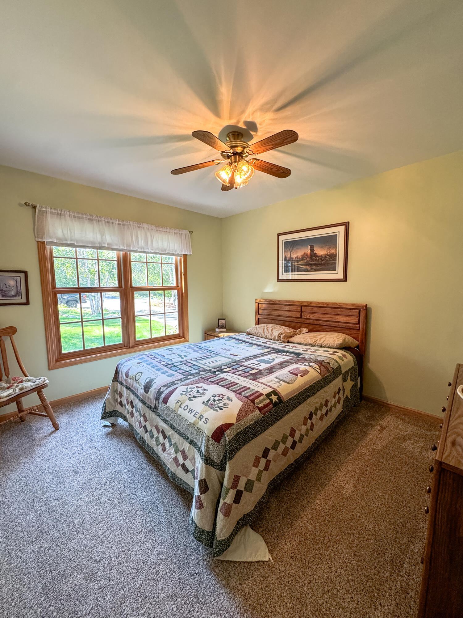 This one-owner ranch home on Lake Huron offers a perfect blend of comf – image 20