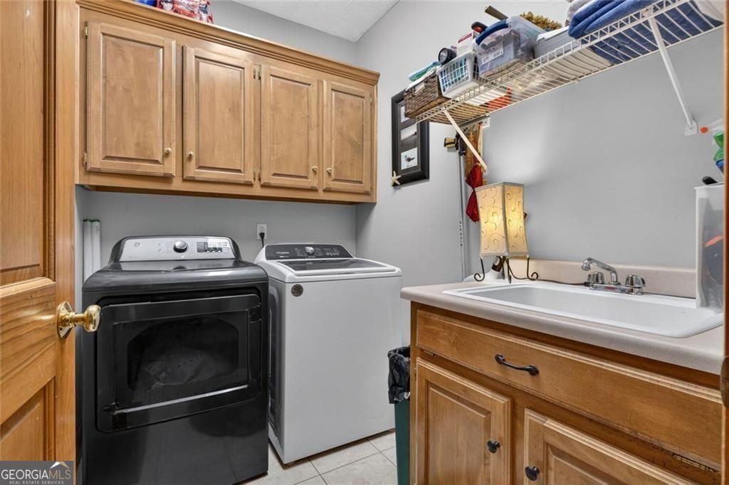 WOW - TWO HOMES ON ONE LOT!!! From the moment you arrive, the quality – image 28