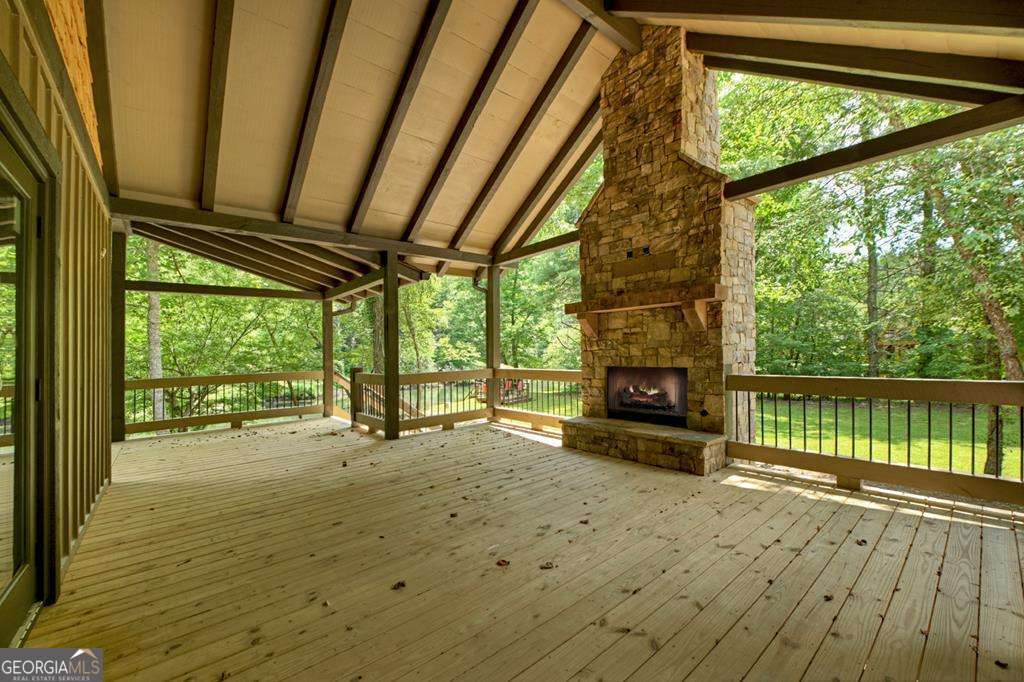 Welcome to your Private RIVERFRONT DREAM HOME on the shimmering shores – image 66