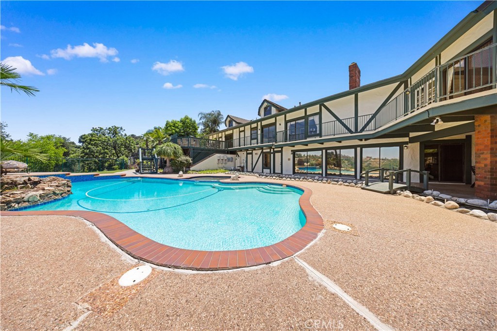 2360 2360 Oakleaf Canyon Road, Walnut, California, 91789, USA, 5 Bedrooms Bedrooms, ,5 BathroomsBathrooms,Residential,For Sale,2360 Oakleaf Canyon Road,CV25117462