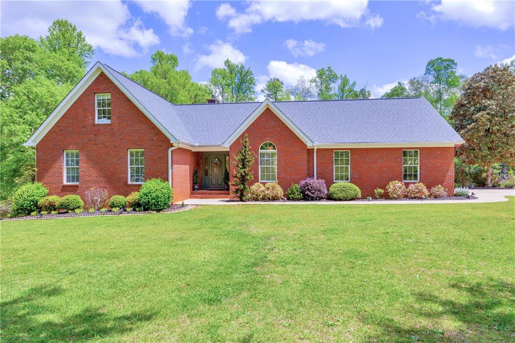 6200 6200 Bent Tree Cove, Murrayville, Georgia, 30564, USA, 5 Bedrooms Bedrooms, ,4 BathroomsBathrooms,Residential,For Sale,6200 Bent Tree Cove,7747079